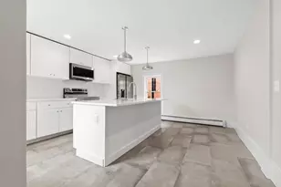 2 Perkins St, Amesbury, MA 01913 - Photo 4