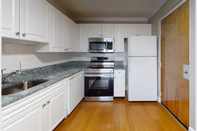 326 Broadway #21, Somerville, MA 02145 - Photo 1