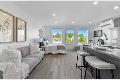 585 Essex St #301, Lynn, MA 01901 - Photo 2