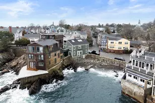 137 Front St, Marblehead, MA 01945 - Photo 2