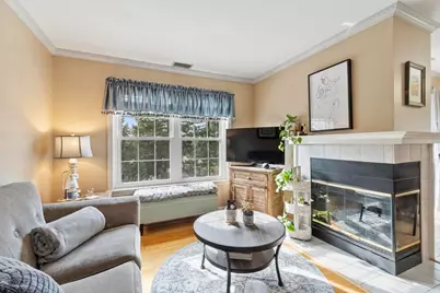 1010 Gazebo Circle #1010, Reading, MA 01867 - Photo 8