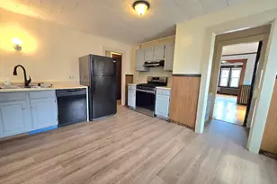 19 Rowe St, Newton, MA 02466 - Photo 6