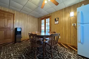 133 Hampden St, West Springfield, MA 01089 - Photo 18