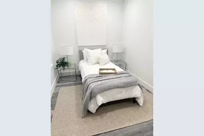 585 Essex St #423, Lynn, MA 01901 - Photo 2