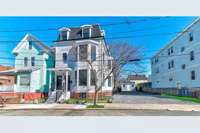 13 Arlington St #C, Somerville, MA 02145 - Photo 2