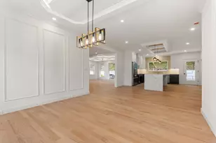 42 Woodbine Cir, Needham, MA 02494 - Photo 8