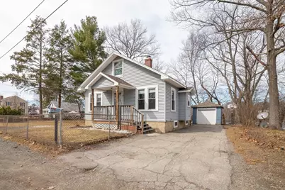 8 Blackstone St, Shrewsbury, MA 01545 - Photo 2