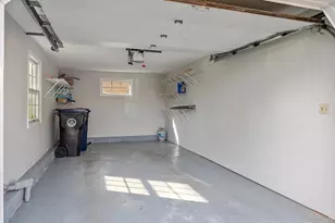 18 America Way, Salem, MA 01970 - Photo 30