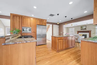 6 Ledgestone Dr, Hopkinton, MA 01748 - Photo 10