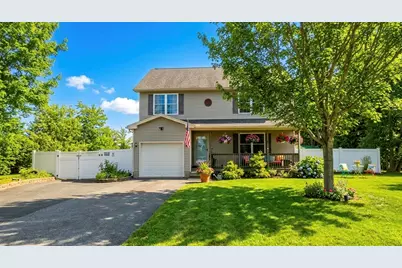 31 Acrebrook Rd, Springfield, MA 01129 - Photo 2