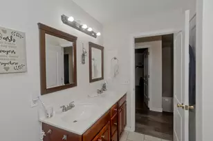 31 Acrebrook Rd, Springfield, MA 01129 - Photo 18