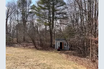 13 Stuart St, Oxford, MA 01540 - Photo 4