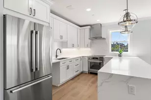 16 Franklin St, Salem, MA 01970 - Photo 8