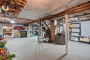 73 Cinderella Cir, Dracut, MA 01826 - Photo 32