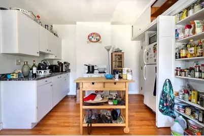 166 Raymond St #166, Cambridge, MA 02140 - Photo 4