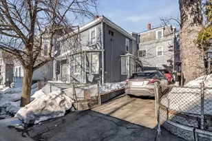 37-39 Arch St, Haverhill, MA 01832 - Photo 2