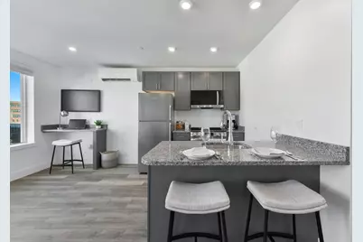 585 Essex St #403, Lynn, MA 01901 - Photo 8