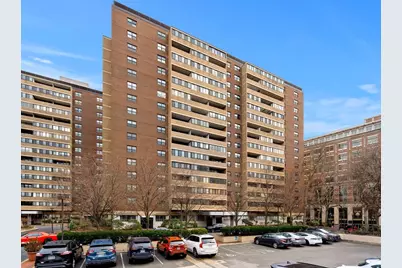 2 Hawthorne #17M, Boston, MA 02114 - Photo 32