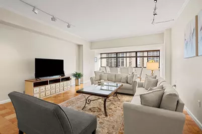 2 Hawthorne #17M, Boston, MA 02114 - Photo 8