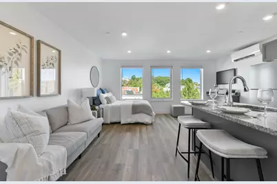 585 Essex St #PH 714, Lynn, MA 01901 - Photo 2