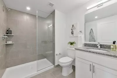 585 Essex St #505, Lynn, MA 01901 - Photo 4