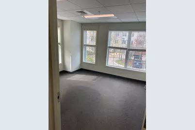 3000 Davenport #201, Canton, MA 02021 - Photo 4