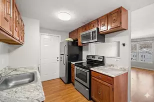 5 Thoreau Ct, Natick, MA 01760 - Photo 4