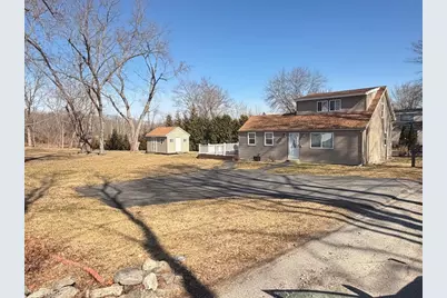 7 Southbridge St Ct, Auburn, MA 01501 - Photo 2