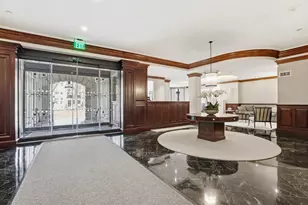 390 Commonwealth Ave, Boston, MA 02215 - Photo 16