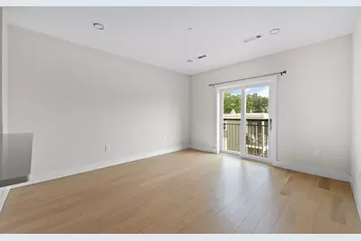 1975 Massachusetts Avenue #302, Cambridge, MA 02140 - Photo 2