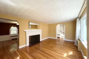 36 Pine Hill Cir, Wakefield, MA 01880 - Photo 8