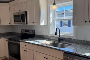 15 Bluebird Dr, Tiverton, RI 02878 - Photo 4