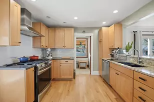 492 Elm St, Northampton, MA 01060 - Photo 14