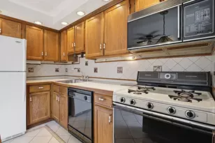 100 Roper St, Lowell, MA 01852 - Photo 4