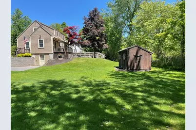 34 Plymouth Rd, Reading, MA 01867 - Photo 2