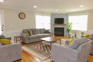 32 Gale St, Waltham, MA 02453 - Photo 4