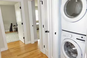 32 Gale St, Waltham, MA 02453 - Photo 12