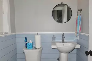 32 Gale St, Waltham, MA 02453 - Photo 10