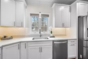 7 Alan R Gerrish Dr, Woburn, MA 01801 - Photo 6