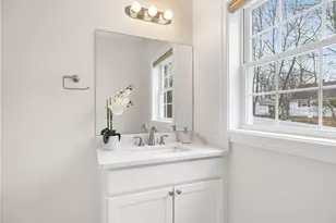 7 Alan R Gerrish Dr, Woburn, MA 01801 - Photo 10