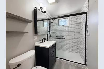 125 Burnham Rd, Lowell, MA 01852 - Photo 6