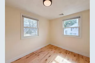 125 Burnham Rd, Lowell, MA 01852 - Photo 14
