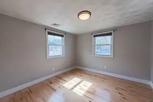 125 Burnham Rd, Lowell, MA 01852 - Photo 12