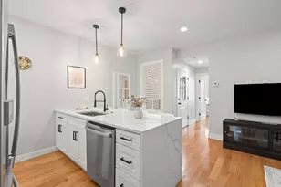 174 W Seventh St, Boston, MA 02127 - Photo 2