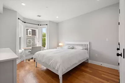 174 W 7th St. #2, Boston, MA 02127 - Photo 26