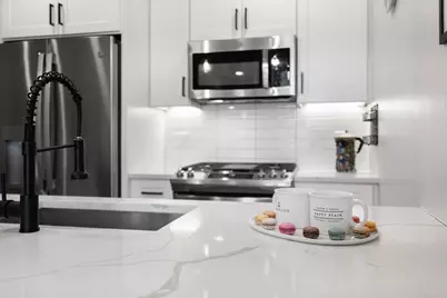 174 W 7th St. #2, Boston, MA 02127 - Photo 14