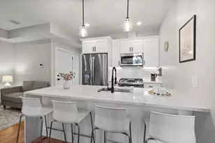 174 W Seventh St, Boston, MA 02127 - Photo 6