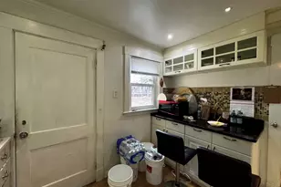 42 Florence St, Quincy, MA 02170 - Photo 6