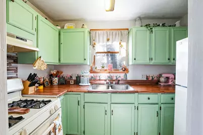 170-172 Adams St, New Bedford, MA 02746 - Photo 10