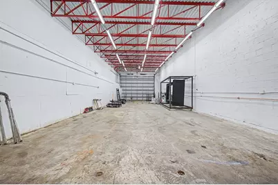 204 Providence St, Boston, MA 02136 - Photo 14